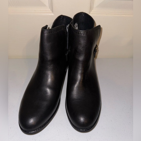 Fossil women’s Black Leather Ankle Booties with Buckle 8.5 punk western boho - Picture 2 of 14